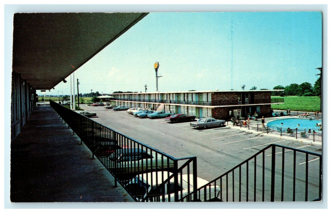 1950 Quality Motel Interstate 65 and U.S. 231 Bowling Green, KY Postcard