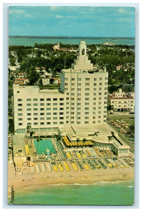 1965 View Of The New Versailles Resort Hotel Miami Beach Florida FL Postcard