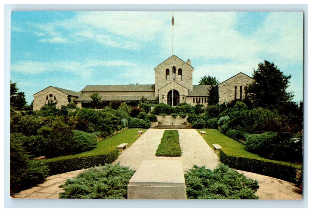 c1960s Center View, Will Rogers Memorial Claremont Oklahoma OK Postcard