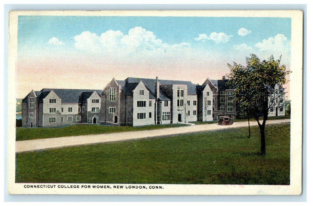 c1920's Connecticut College For Women Street Scene New London CT Postcard