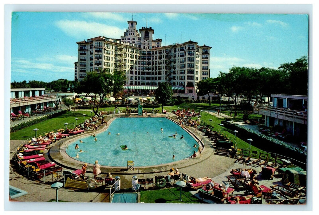c1960's Edgewater Beach Hotel Country Club Chicago Illinois IL Vintage Postcard