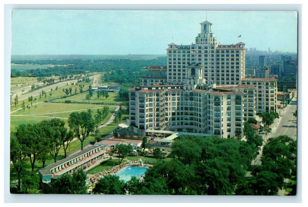 c1940's Bird's Eye View Edgewater Beach Hotel Chicago Illinois IL Postcard