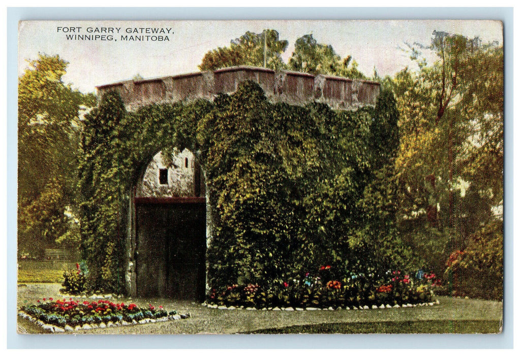 c1910 Fort Garry Gateway Winnipeg Manitoba Canada Unposted Postcard
