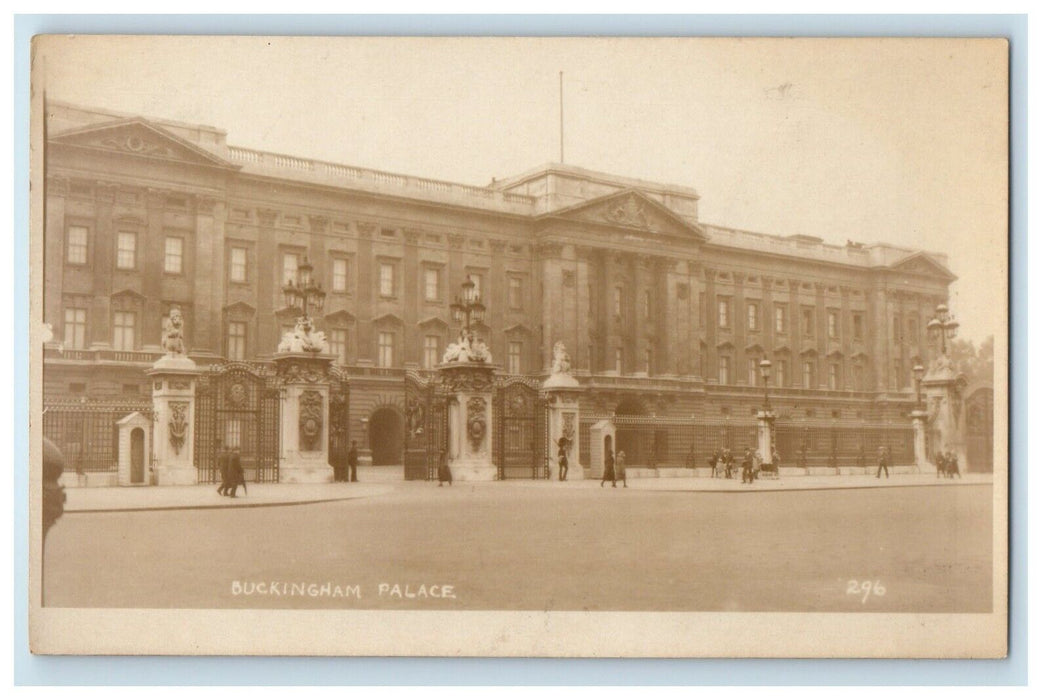 c1920's Buckingham Palace Building London United Kingdom UK RPPC Photo Postcard