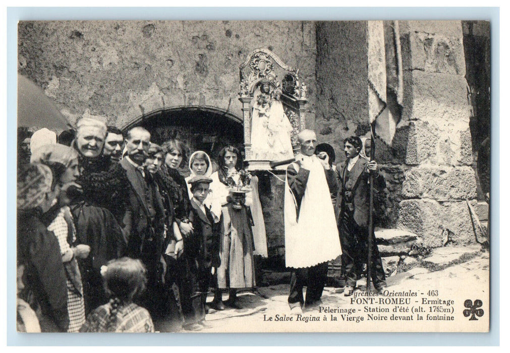 c1910 Le Salve Regina A La Vierge Noire Devant La Fontaine France Postcard