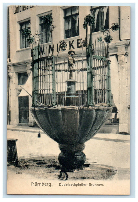 c1910 Dudelsackpfeifer Brunnen Nurnberg (Nuremberg) Germany Antique Postcard