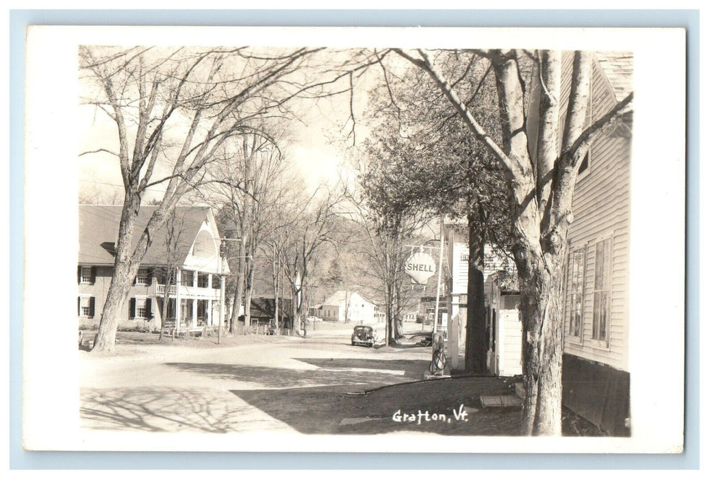 c1950's Grafton Vermont VT, Shell Gas Station Road Car RPPC Photo Postcard