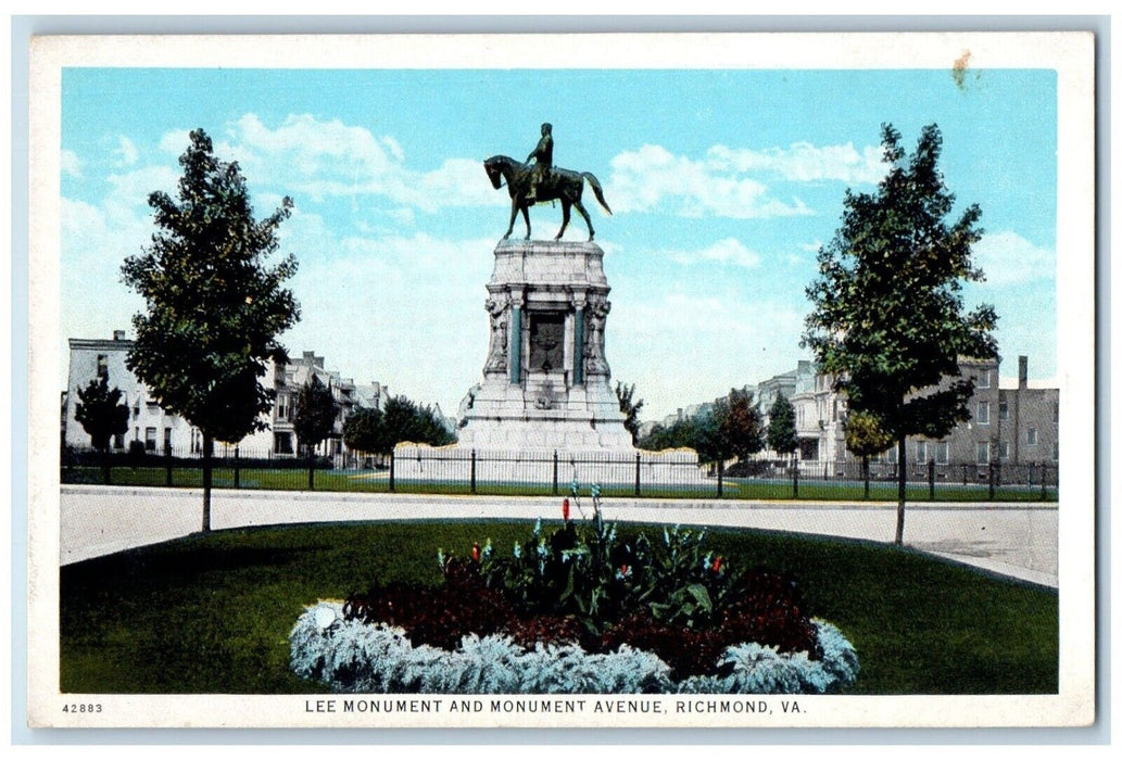 Lee Monument And Monument Avenue Flowers Richmond Virginia VA Vintage Postcard