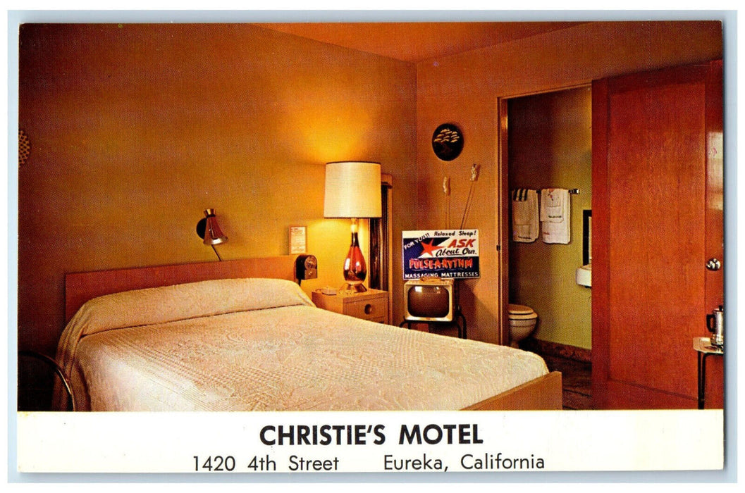 c1960's Interior Bedroom Christie's Motel Eureka California CA Postcard
