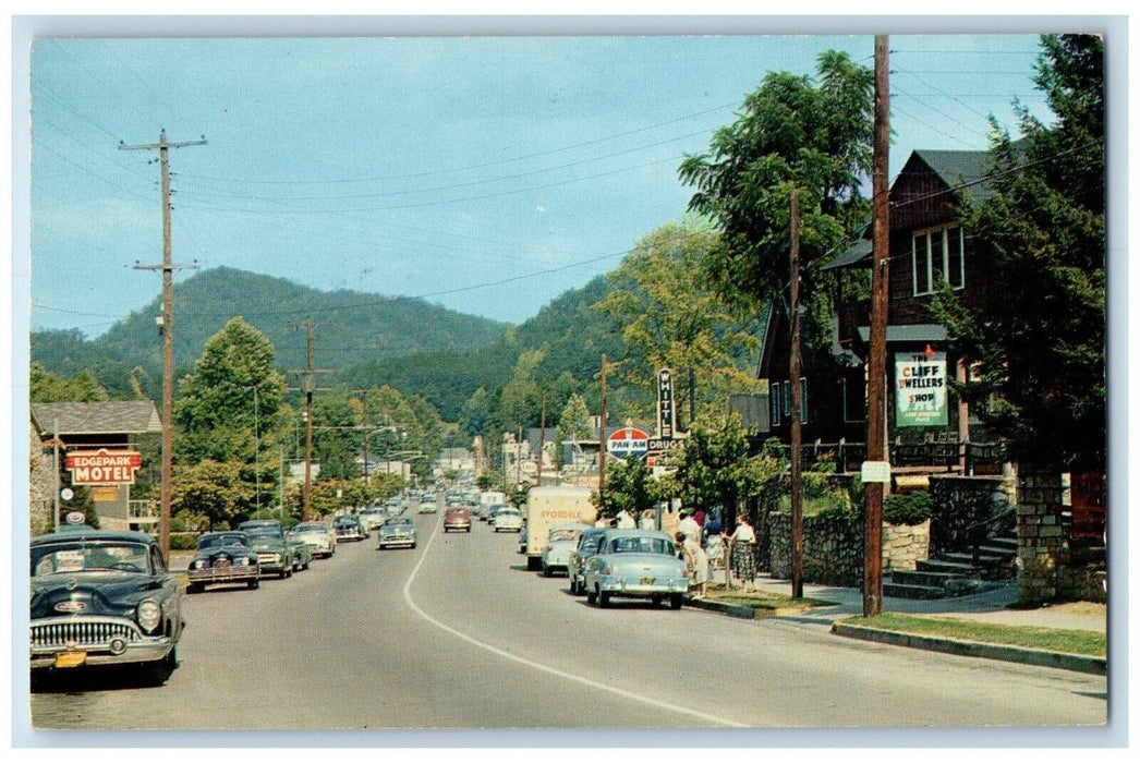 Gatlinburg Tennessee TN, Scene Street Edgepark Motel Whittle Drug Store Postcard