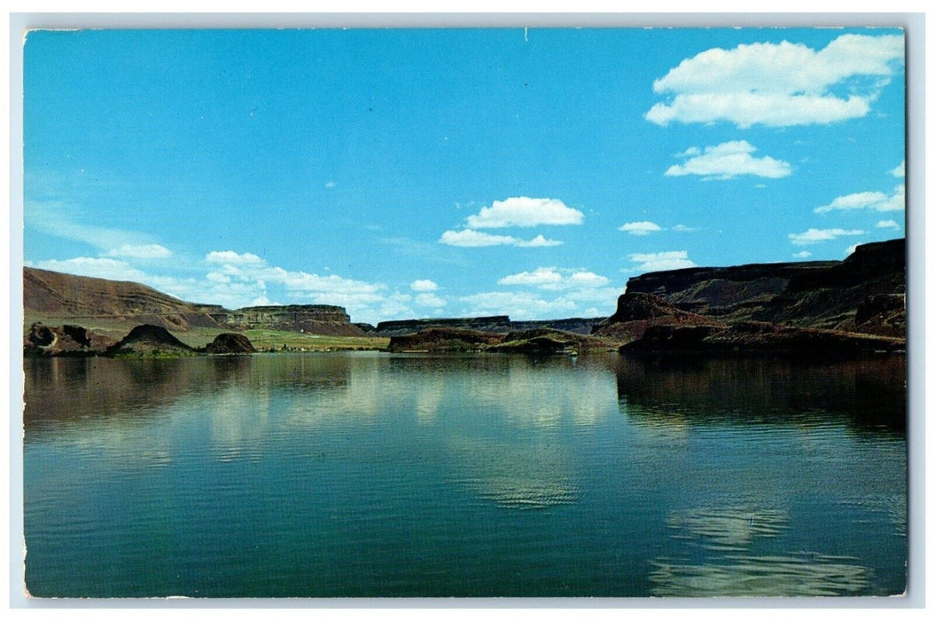 Park Lake In The Grand Coulee Washington WA, Sun Lake State Park Postcard