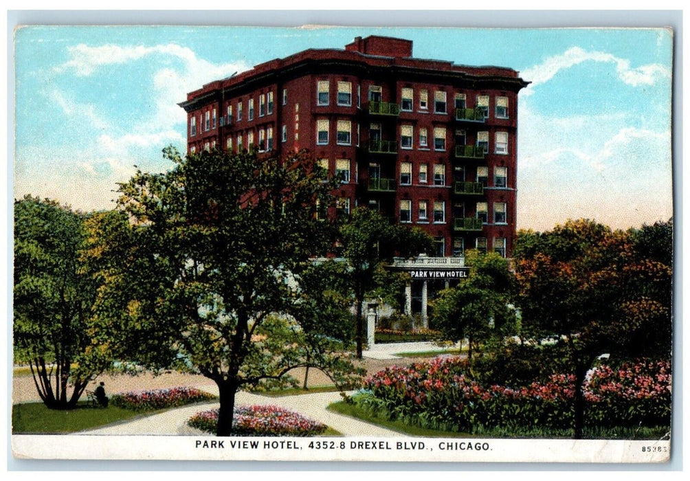 c1920 Park View Hotel Drexel Boulevard Exterior Garden Chicago Illinois Postcard