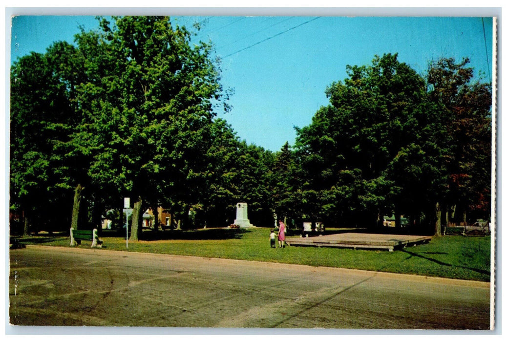c1950's Cenotaph in Alexander Park Orangeville Ontario Canada Postcard