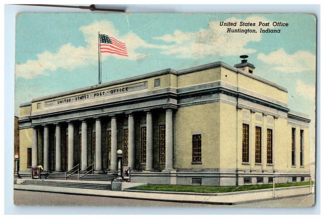 c1930's United States Post Office Huntington Indiana IN Vintage Postcard