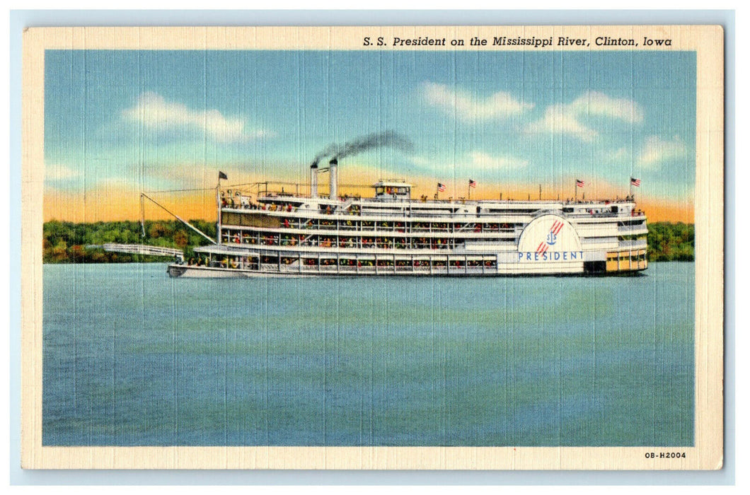 c1930s SS President on the Mississippi River, Clinton Iowa IA Postcard