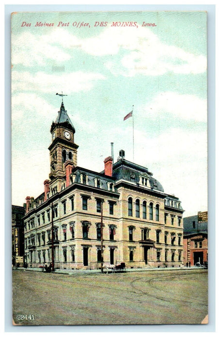 c1910's Des Moines Iowa IA, Post Office Building Street View Antique Postcard