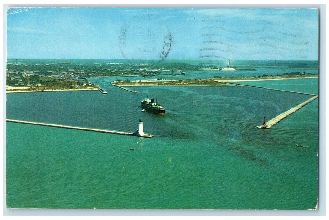 1964 Pere Marquette Boat Breakwater Steamer Exterior Ludington Michigan Postcard