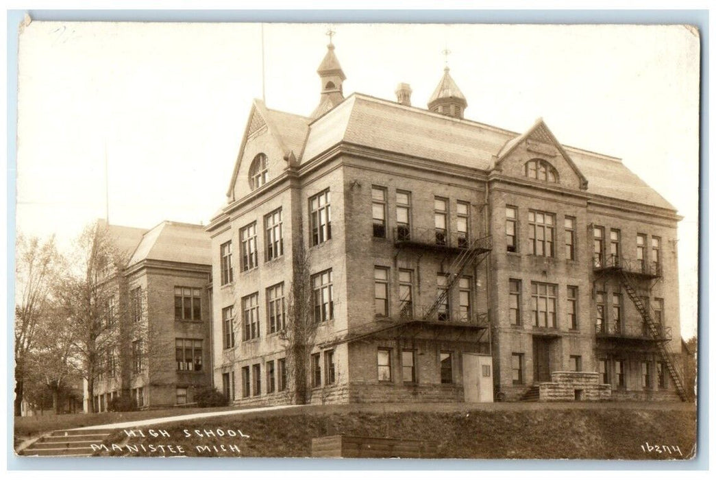 c1910's Union High School Fourth & Maple View Manistee MI RPPC Photo Postcard