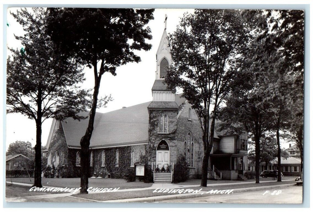 1946 Community Church View Ludington Michigan MI RPPC Photo Unposted Postcard