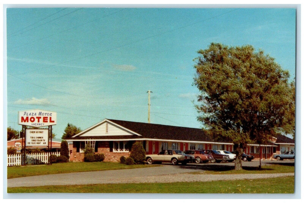c1970's Plaza Motor Motel Cars Roadside Sault Ste. Marie Michigan MI Postcard