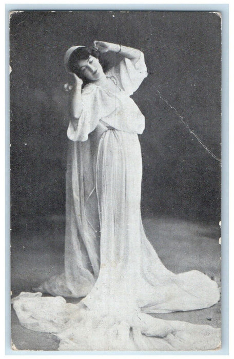 1909 Pretty Woman Studio Portrait Long Dress Altona Churubusco IN Postcard