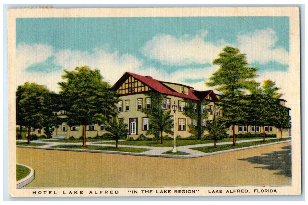1948 Exterior View Hotel Lake Alfred Lake Region Lake Alfred Florida FL Postcard