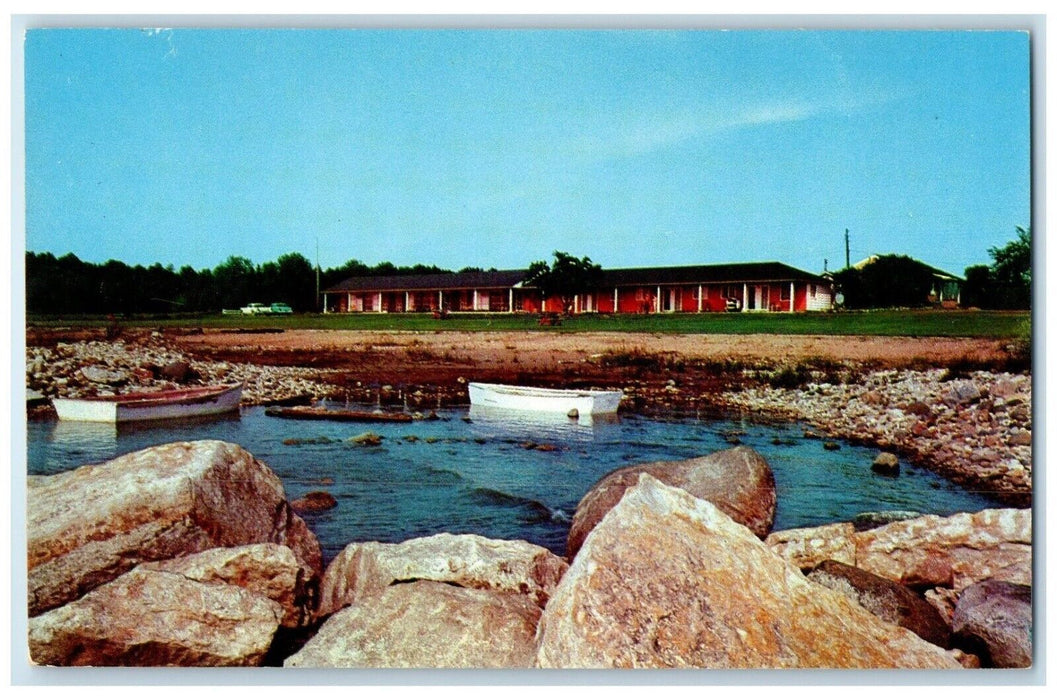 c1960 Exterior View Halstead Bayside Park Motel Bark River Michigan MI Postcard