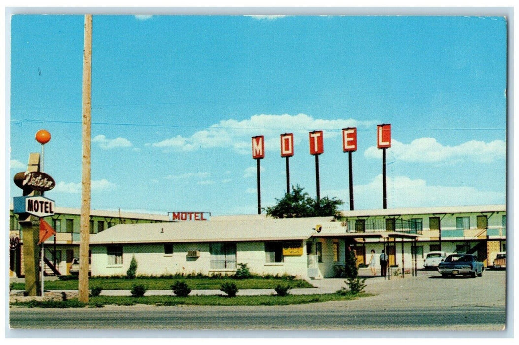 c1960 Exterior View Howdy Pardner Western Motel Gothenburg Nebraska NE Postcard