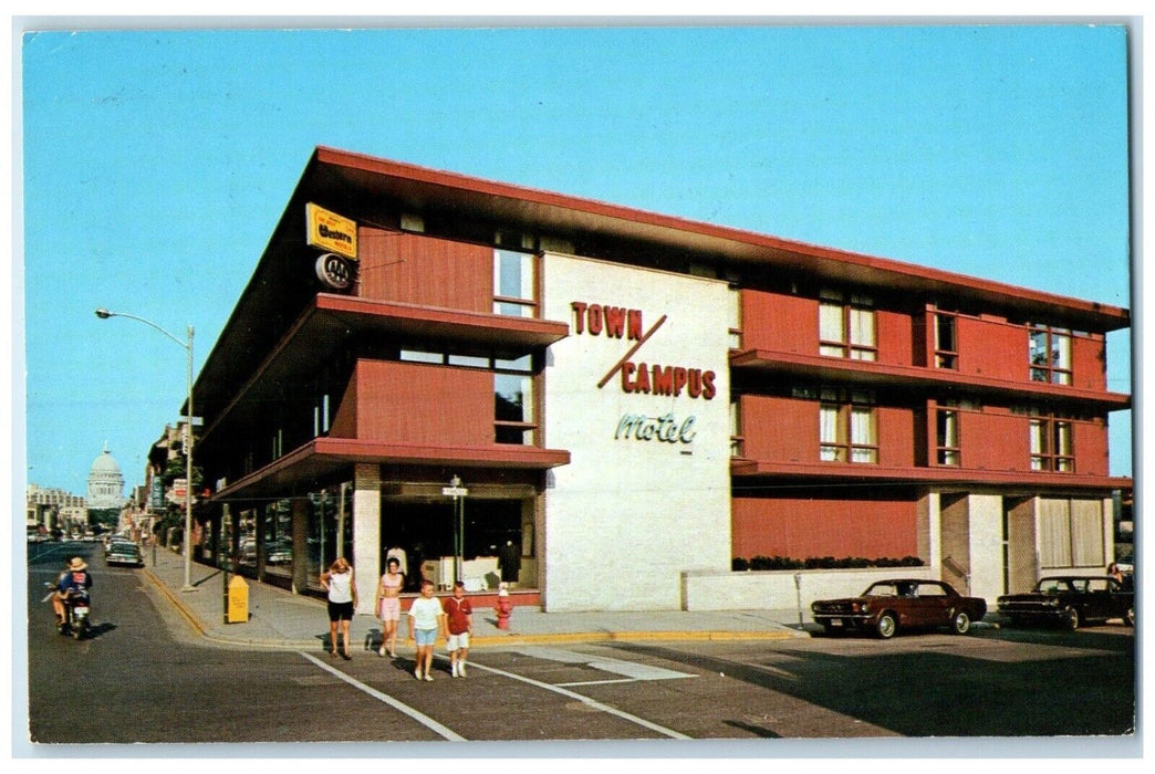 1970 Town Campus Motel State Frances St. Exterior Madison Wisconsin WI Postcard