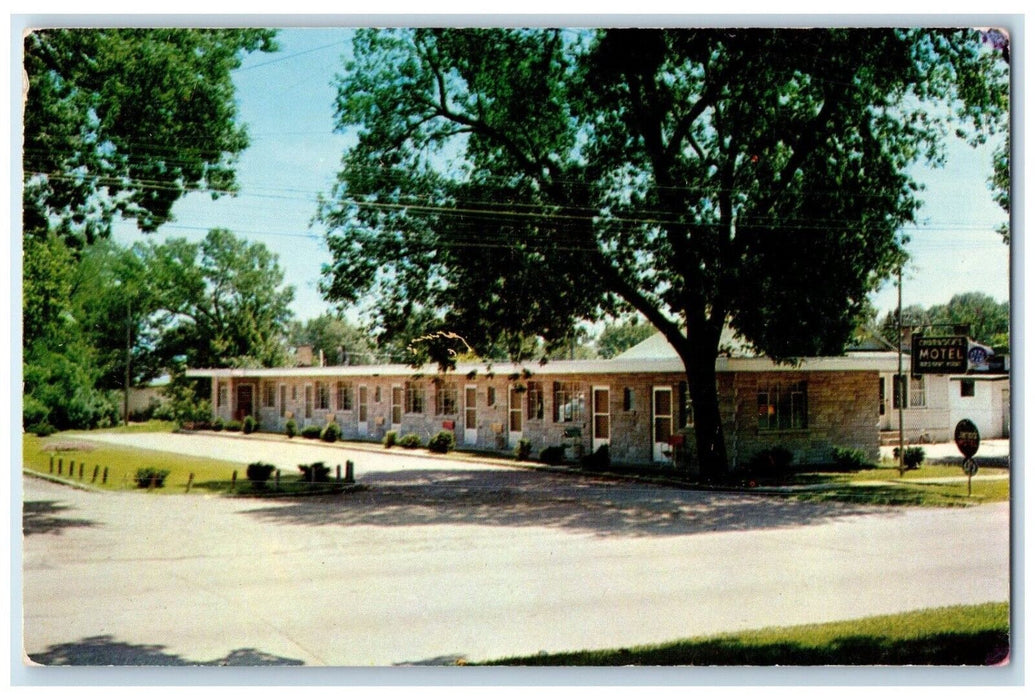 c1960 Charnock's Motel Street Exterior Building Road Rochelle Illinois Postcard