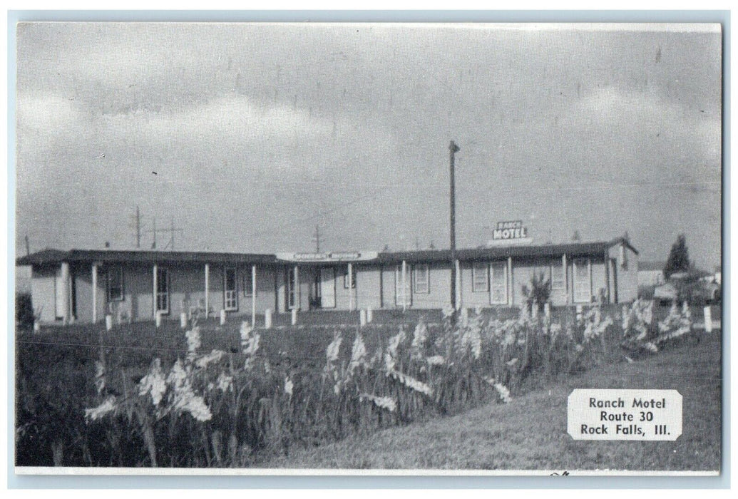 c1940 Ranch Motel Route 30 Cabins Showers Spring Rock Falls Illinois IL Postcard