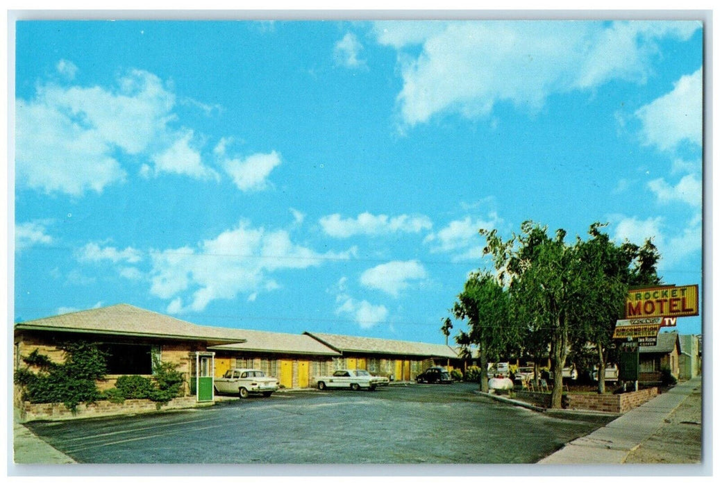 1967 Rocket Motel Cars Roadside Hawthorne Nevada NV Posted Vintage Postcard