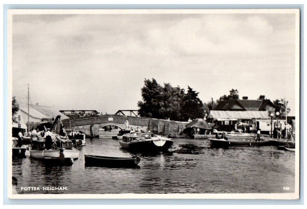 Mediaeval Bridge Boats Potter Heigham England United Kingdom RPPC Photo Postcard