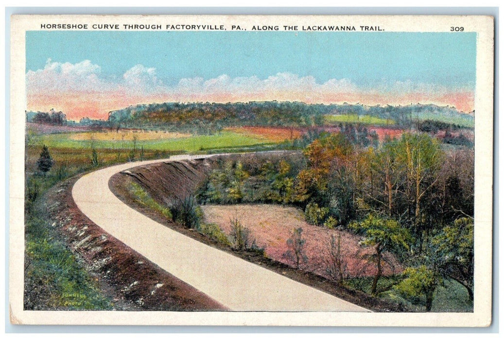 Horsehoe Curve Through Factoryville PA, Along The Lackawanna Trail Postcard