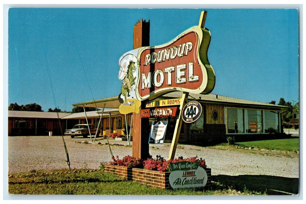 c1950's Roundup Motel Cars Chadron Nebraska NE Unposted Vintage Postcard