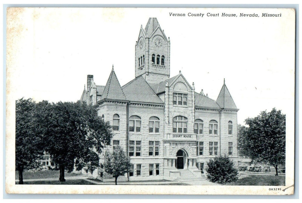 1941 Exterior View Vernon County Court House Building Nevada Missouri Postcard