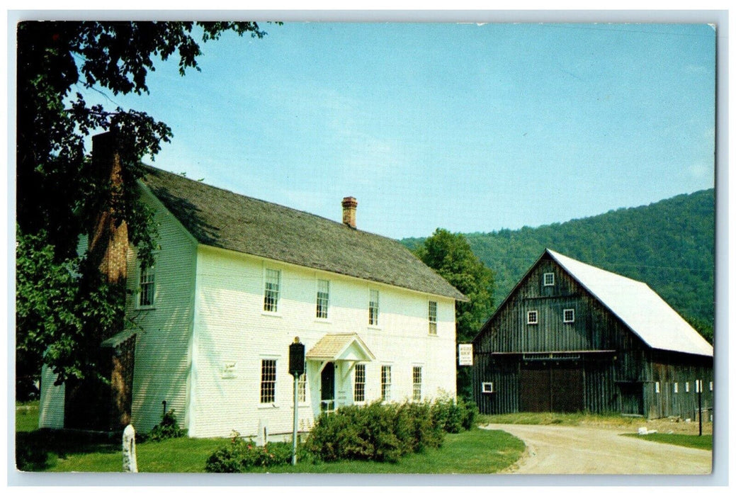 Home Of President's Uncle John And Aunt Gratia Wilder Plymouth VT Postcard