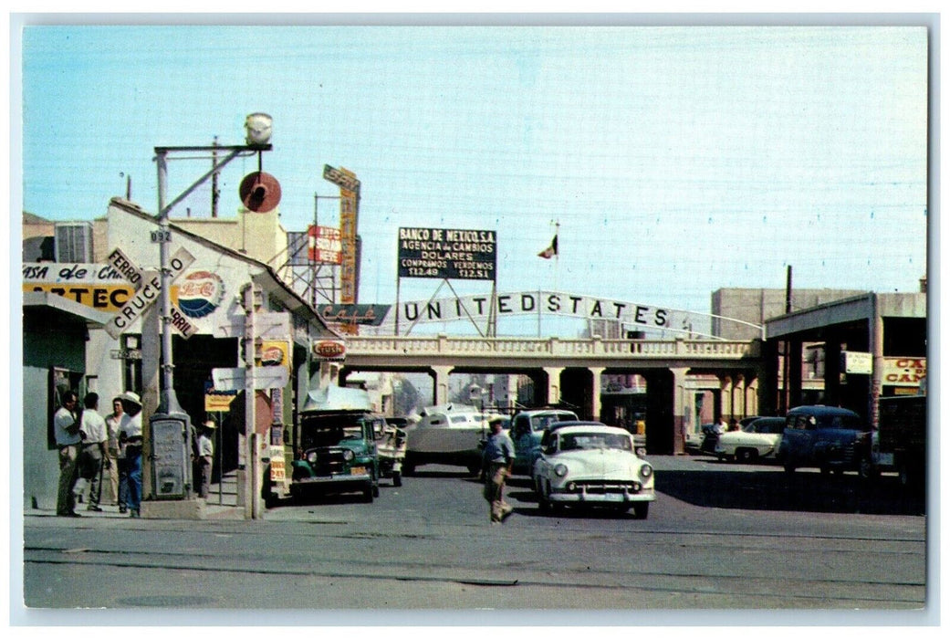 c1960 Gateway Mexicali Old Mexico Street Exterior Calexico California Postcard