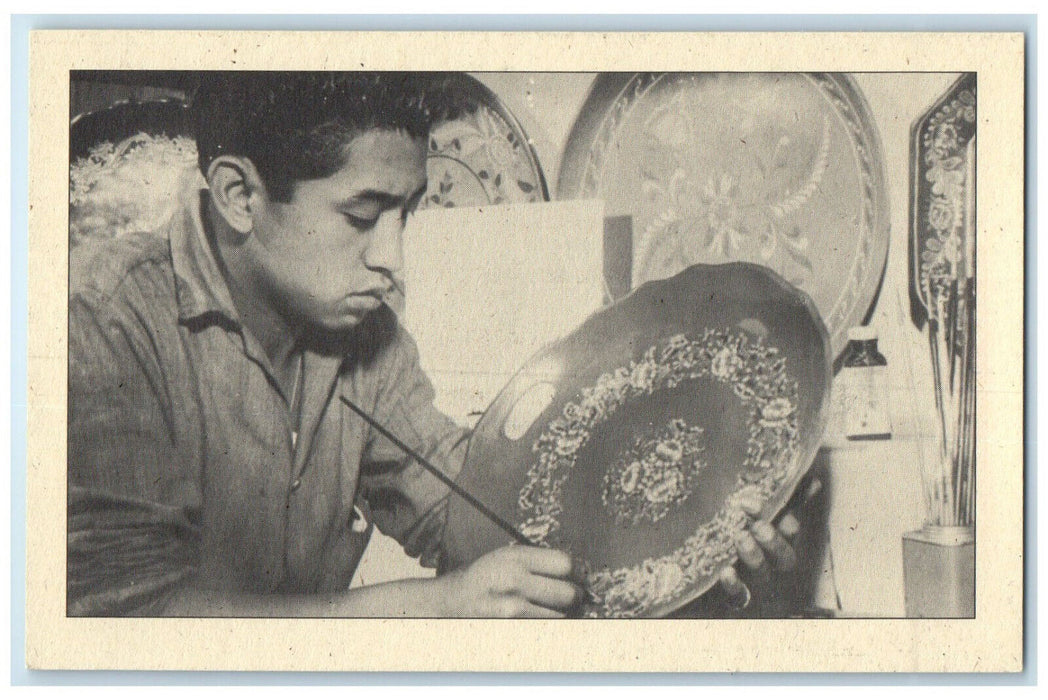 c1940's Lacquerwork Man Painting Ceramics at Patzcuaro Mexico Postcard