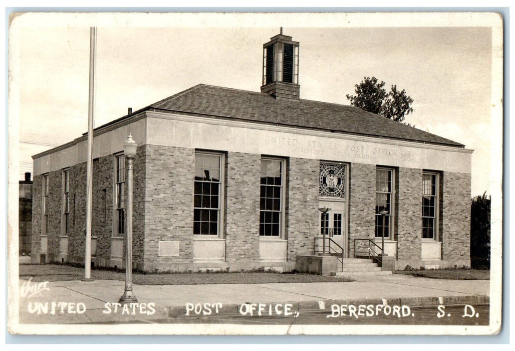 1945 United States Post Office Beresford South Dakota SD RPPC Photo Postcard