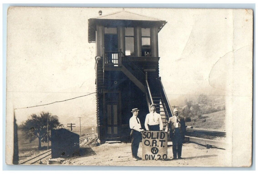 c1910's Railroad Switching Station Fish's Eddy Div. 20 NY RPPC Photo Postcard