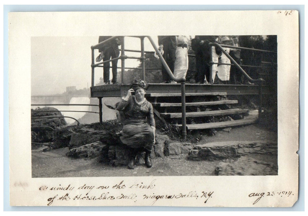 1914 Windy Day on the Brank of Horseshoe Falls Niagara Falls NY Photo