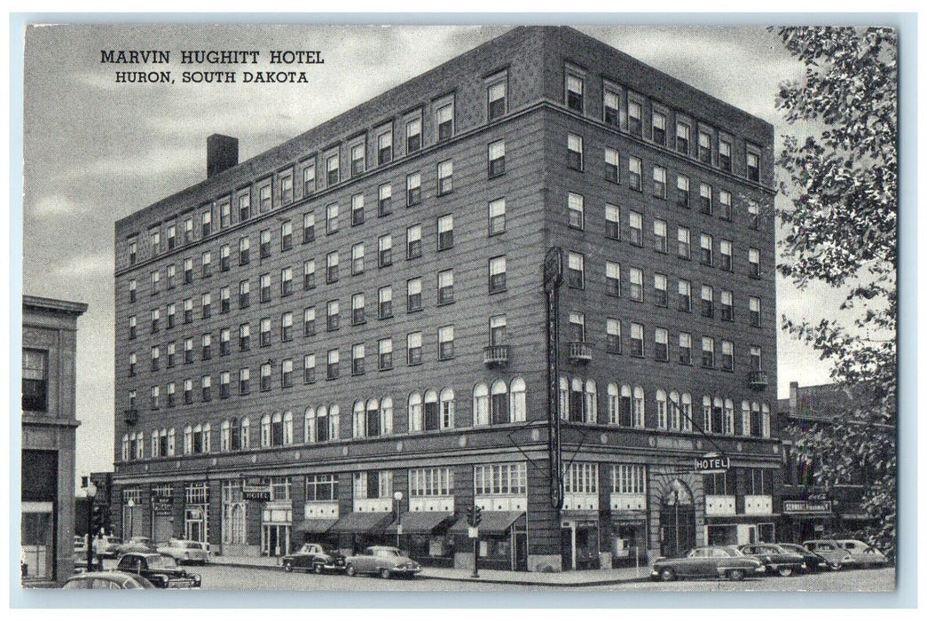 1957 Marvin Hughitt Hotel Classic Cars Exterior Huron South Dakota SD Postcard