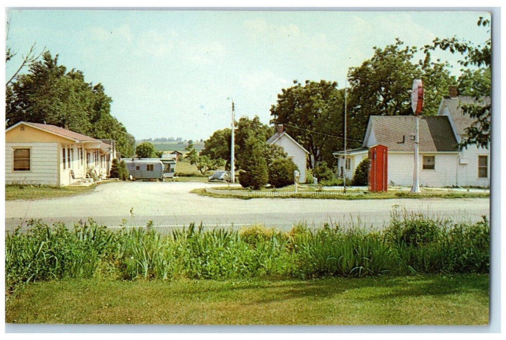 c1960 State Center Motel Oatka Home Trailer Park State Center Iowa IA Postcard