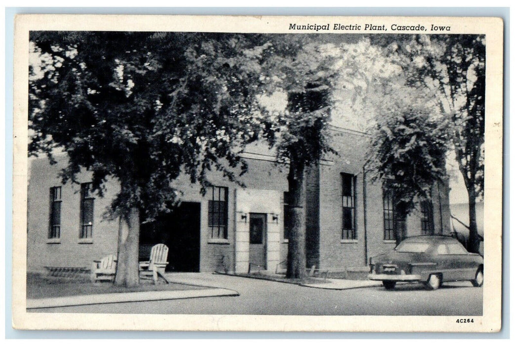 1940 Roadside View Municipal Electric Plant Classic Car Cascade Iowa IA Postcard