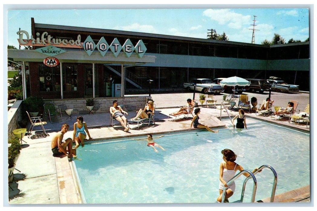 1964 Driftwood Motel And Swimming Pool Denver Colorado CO Vintage Postcard