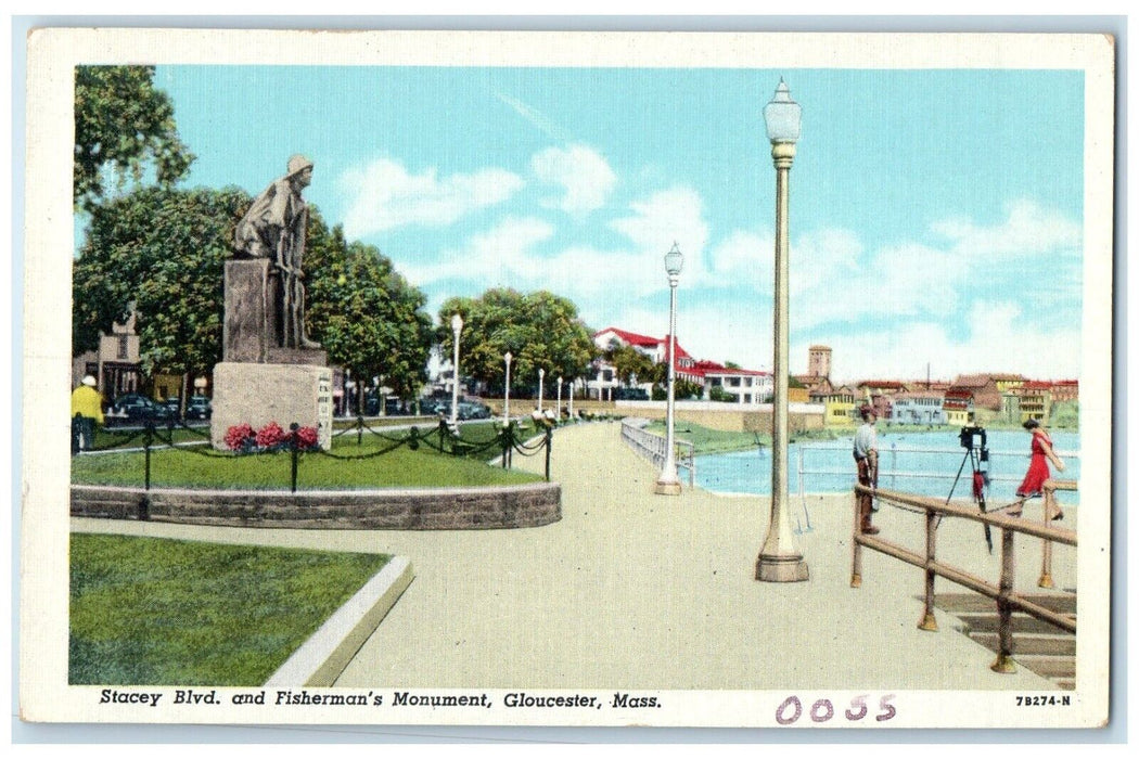 c1940 Stacey Boulevard Fisherman Monument Gloucester Massachusetts MA Postcard