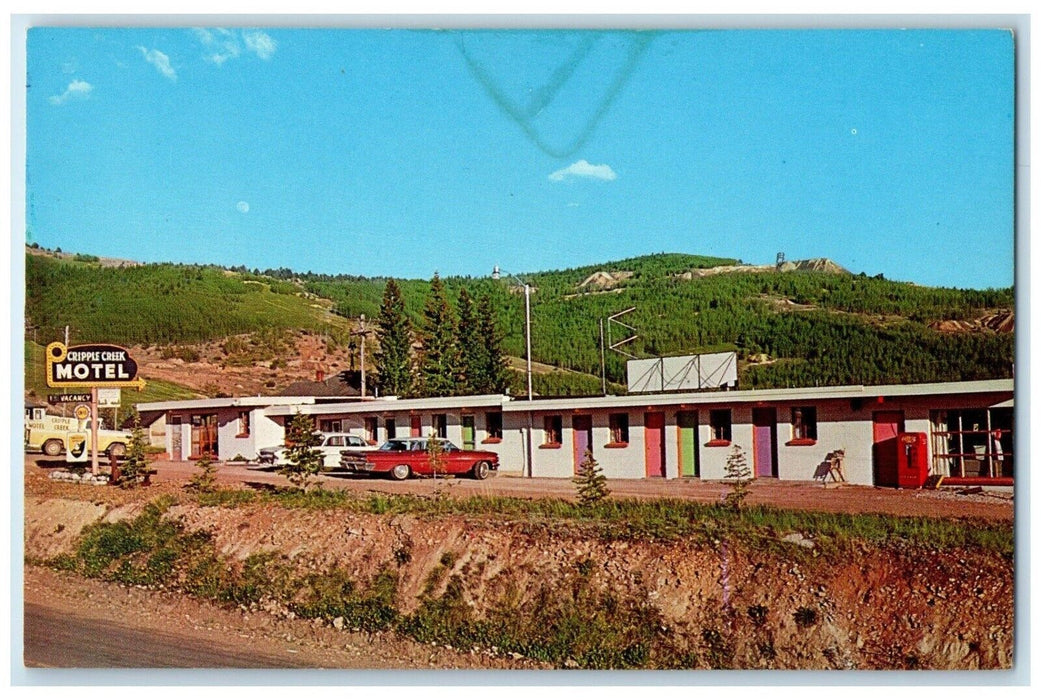 c1950's Cripple Creek Motel Cars Roadside Cripple Creek Colorado CO Postcard