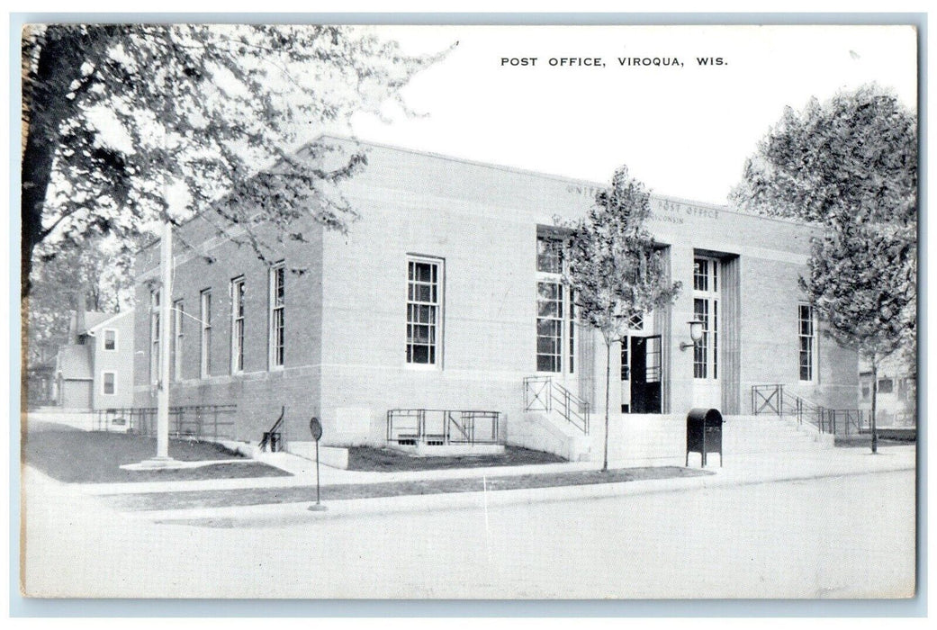 c1930's Post Office Building Street Scene Viroqua Wisconsin WI Vintage Postcard