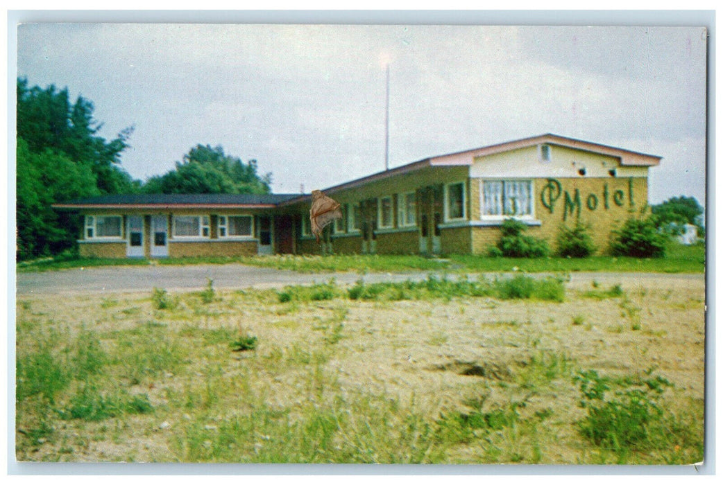 c1950's View of Rooms at CP Motel Becancour Quebec Canada Vintage Postcard